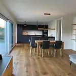 Im Aengerle דירה *